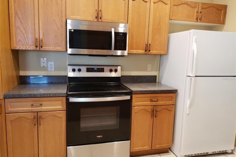 Condo in Oviedo, Florida, 3 bedrooms  № 1747352 - photo 13