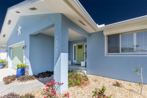 House in Punta Gorda, Florida 3 bedrooms, 172.33 sq.m. № 242181 - photo 4