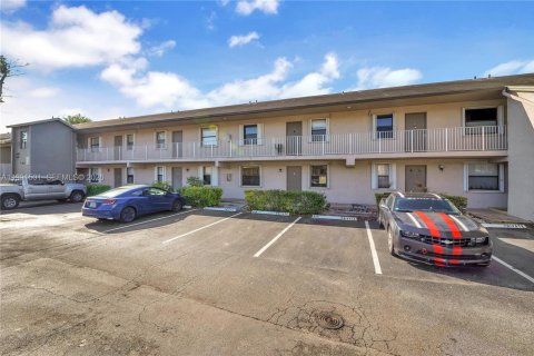 Condo à Miami, Floride, 2 chambres  № 2052243