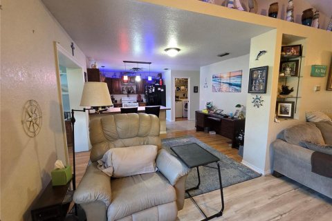 Villa ou maison à vendre à Belleview, Floride: 3 chambres, 147.81 m2 № 2285307 - photo 6