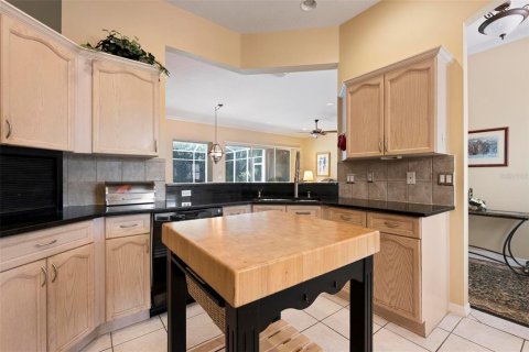 House in Sarasota, Florida 3 bedrooms, 162.11 sq.m. № 2220543 - photo 14