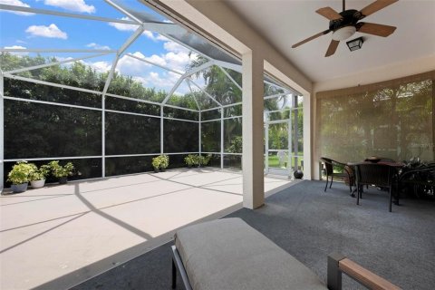 House in Sarasota, Florida 3 bedrooms, 162.11 sq.m. № 2220543 - photo 28