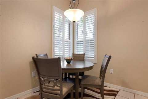 House in Sarasota, Florida 3 bedrooms, 162.11 sq.m. № 2220543 - photo 16