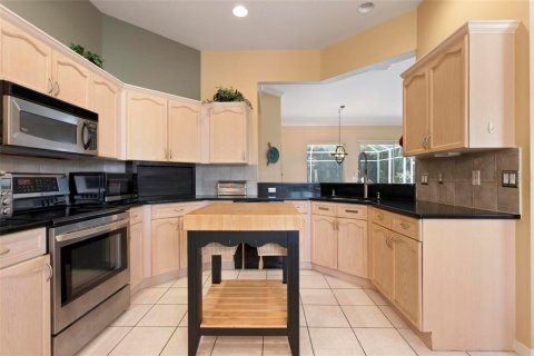 House in Sarasota, Florida 3 bedrooms, 162.11 sq.m. № 2220543 - photo 12