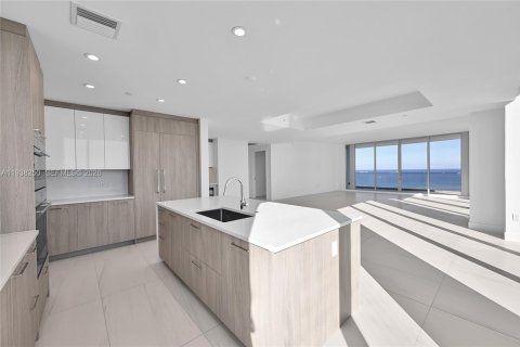 Copropriété à vendre à Fort Lauderdale, Floride: 4 chambres, 289.11 m2 № 1995963 - photo 16