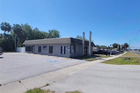 Commercial property in Port Richey, Florida 200.67 sq.m. № 1681433 - photo 1