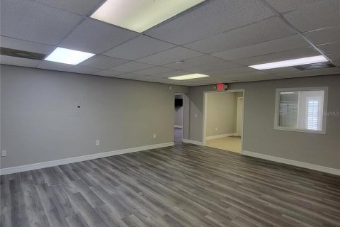 Commercial property in Port Richey, Florida 200.67 sq.m. № 1681433 - photo 12