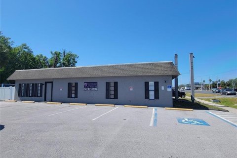Commercial property in Port Richey, Florida 200.67 sq.m. № 1681433 - photo 16