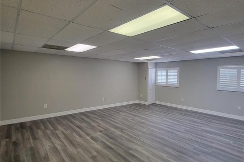 Commercial property in Port Richey, Florida 200.67 sq.m. № 1681433 - photo 11