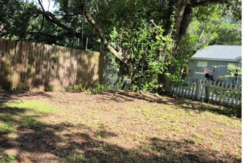 Villa ou maison à vendre à Tampa, Floride: 2 chambres, 79.43 m2 № 2206822 - photo 16