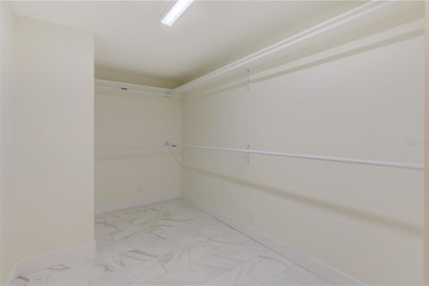 Купить виллу или дом в Сент-Пит-Бич, Флорида 3 комнаты, 261.24м2, № 1813140 - фото 22