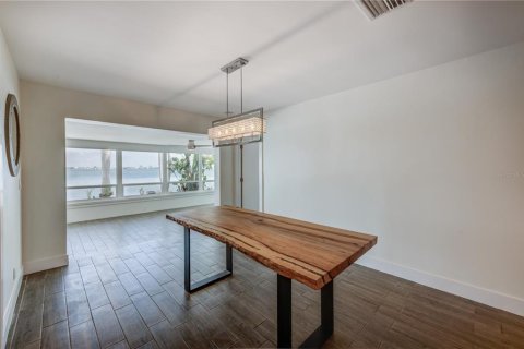 Купить виллу или дом в Сент-Пит-Бич, Флорида 3 комнаты, 261.24м2, № 1813140 - фото 10