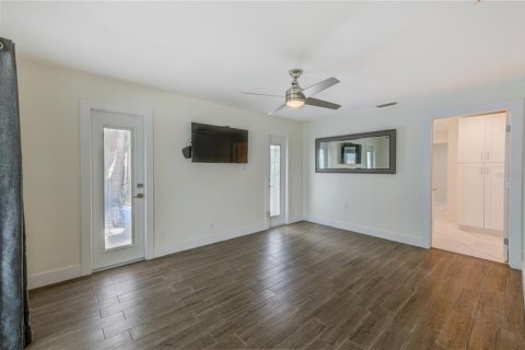 Купить виллу или дом в Сент-Пит-Бич, Флорида 3 комнаты, 261.24м2, № 1813140 - фото 20