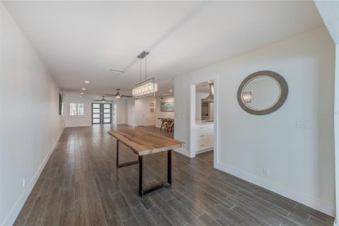 Купить виллу или дом в Сент-Пит-Бич, Флорида 3 комнаты, 261.24м2, № 1813140 - фото 11