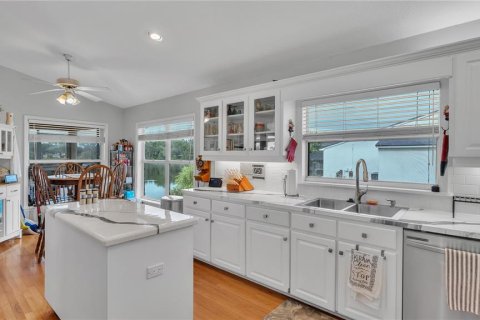 Casa en venta en Lakeland, Florida, 4 dormitorios, 263.47 m2 № 2221770 - foto 14