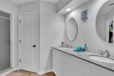 Casa en venta en Lakeland, Florida, 4 dormitorios, 263.47 m2 № 2221770 - foto 29