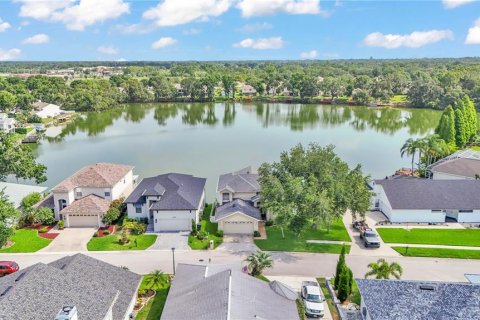 Casa en venta en Lakeland, Florida, 4 dormitorios, 263.47 m2 № 2221770 - foto 7
