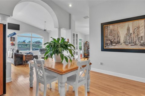 Casa en venta en Lakeland, Florida, 4 dormitorios, 263.47 m2 № 2221770 - foto 26