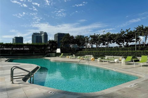 Copropriété à vendre à Miami, Floride: 2 chambres, 100.71 m2 № 2154843 - photo 25