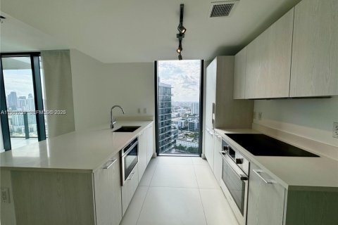 Copropriété à vendre à Miami, Floride: 2 chambres, 100.71 m2 № 2154843 - photo 10