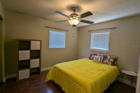 House in Fern Park, Florida 4 bedrooms, 150.04 sq.m. № 1908149 - photo 19