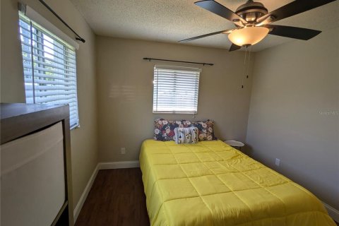 House in Fern Park, Florida 4 bedrooms, 150.04 sq.m. № 1908149 - photo 20