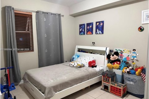 Снять в аренду кондоминиум в Катлер-Бей, Флорида 2 спальни, 75.16м2, № 2005803 - фото 8