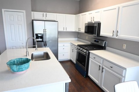 House in Davenport, Florida 3 bedrooms, 169.83 sq.m. № 2147987 - photo 3