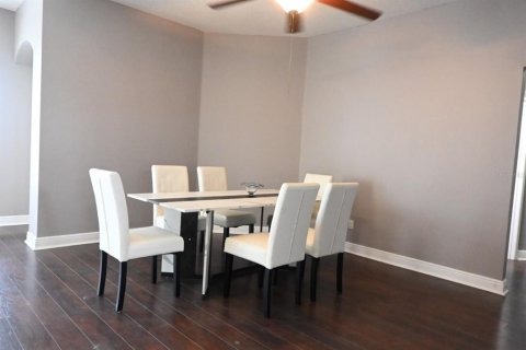 House in Davenport, Florida 3 bedrooms, 169.83 sq.m. № 2147987 - photo 16