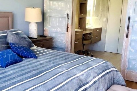 Condo in Aventura, Florida, 2 bedrooms  № 2243937 - photo 8
