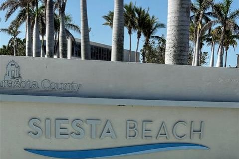 Condo in Sarasota, Florida, 2 bedrooms  № 1725412 - photo 10