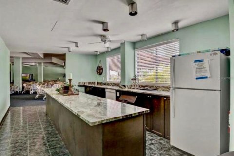 Condo in Sarasota, Florida, 2 bedrooms  № 1725412 - photo 5