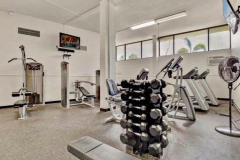 Condo in Sarasota, Florida, 2 bedrooms  № 1725412 - photo 6