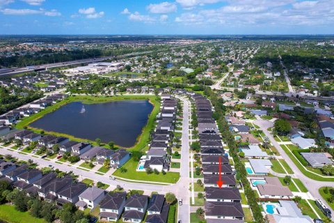 Villa ou maison à louer à Lake Worth, Floride: 3 chambres, 169.27 m2 № 2439204 - photo 28