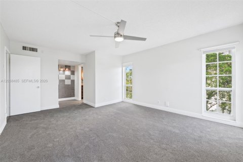 Condominio en alquiler en Pompano Beach, Florida, 3 dormitorios, 129.13 m2 № 2085634 - foto 22
