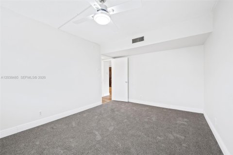 Condominio en alquiler en Pompano Beach, Florida, 3 dormitorios, 129.13 m2 № 2085634 - foto 18