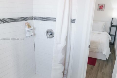 Купить коммерческую недвижимость в Майами, Флорида 416.2м2, № 2024565 - фото 22