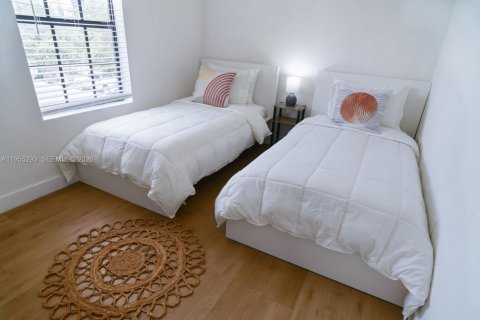 Купить коммерческую недвижимость в Майами, Флорида 416.2м2, № 2024565 - фото 20