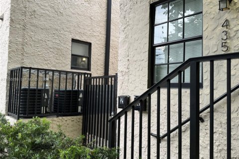 Купить коммерческую недвижимость в Майами, Флорида 416.2м2, № 2024565 - фото 10