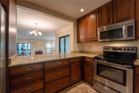 Condo in Sarasota, Florida, 2 bedrooms  № 1566286 - photo 20