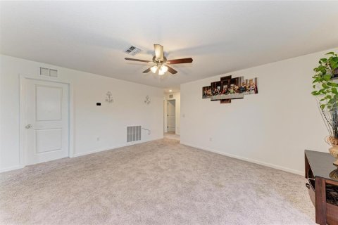 House in Parrish, Florida 5 bedrooms, 258.45 sq.m. № 2152262 - photo 28