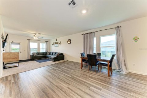 House in Parrish, Florida 5 bedrooms, 258.45 sq.m. № 2152262 - photo 15