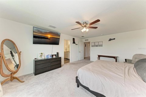 House in Parrish, Florida 5 bedrooms, 258.45 sq.m. № 2152262 - photo 19