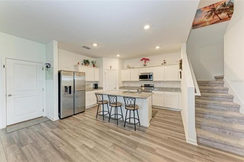 House in Parrish, Florida 5 bedrooms, 258.45 sq.m. № 2152262 - photo 9