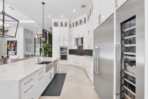 House in Parkland, Florida 4 bedrooms, 416.11 sq.m. № 2265573 - photo 17