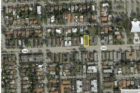 Commercial property in Miami, Florida № 1957985 - photo 3