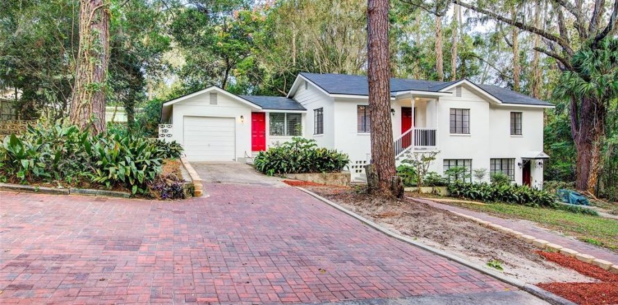 Casa en Gainesville, Florida 5 dormitorios, 184.04 m2 № 2213813