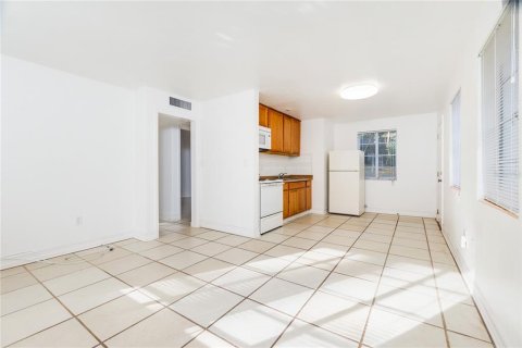 Casa en venta en Gainesville, Florida, 5 dormitorios, 184.04 m2 № 2213813 - foto 3
