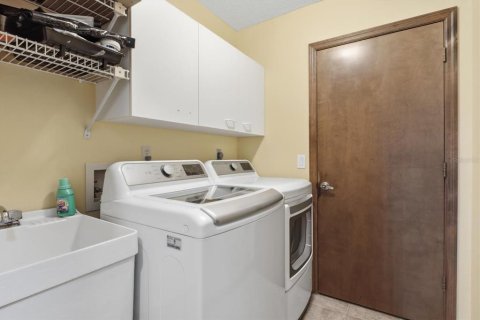 House in Citrus Springs, Florida 3 bedrooms, 134.43 sq.m. № 2208697 - photo 26