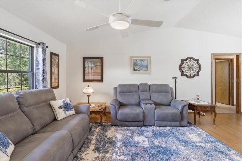 House in Citrus Springs, Florida 3 bedrooms, 134.43 sq.m. № 2208697 - photo 8